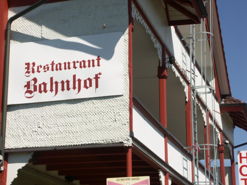 Hotel Restaurant Bahnhof Schüpfen Buitenkant foto